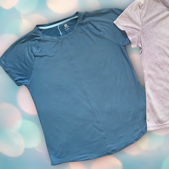 Lot of 2 Champion Women’s Athletic Workout Shirts Tops Size M - Picture 2 of 5